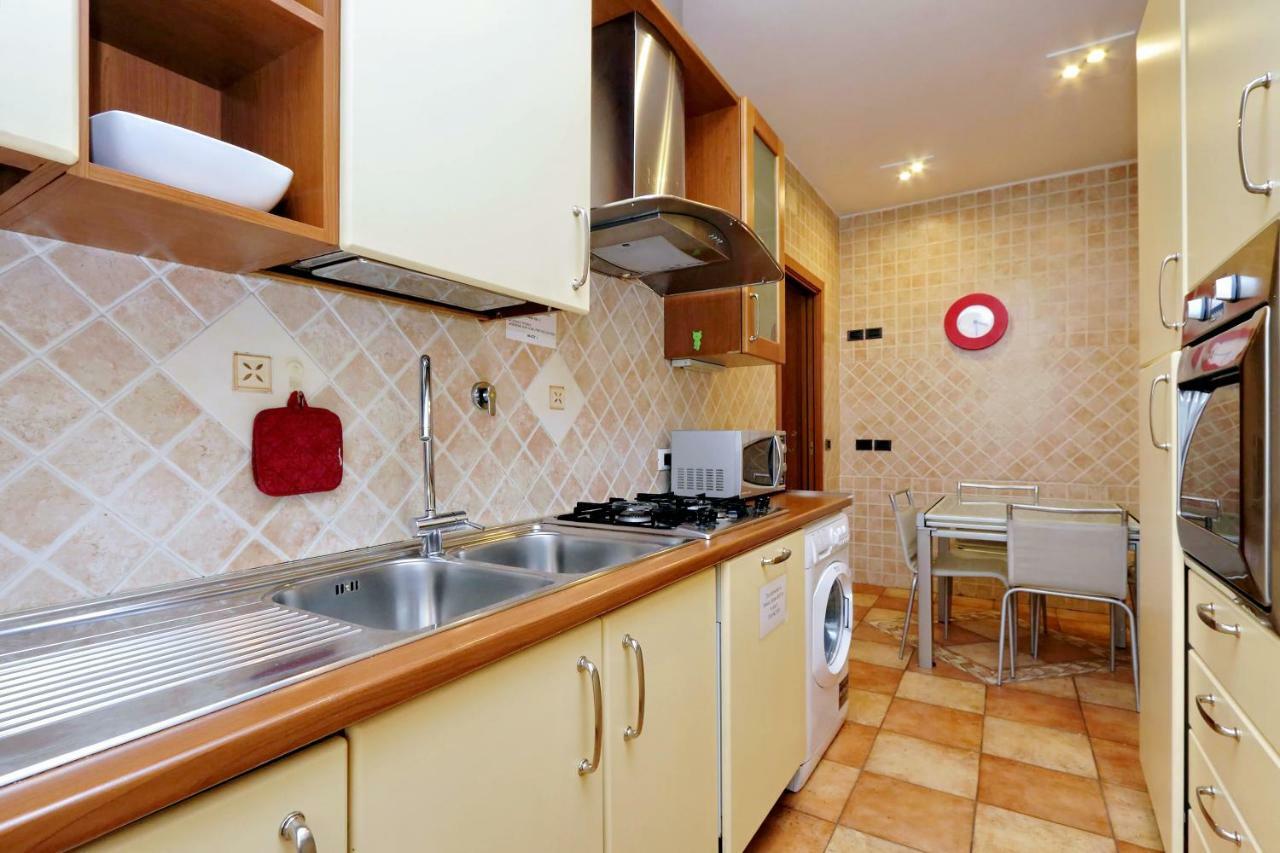 Sapphire Apartment Roma Esterno foto